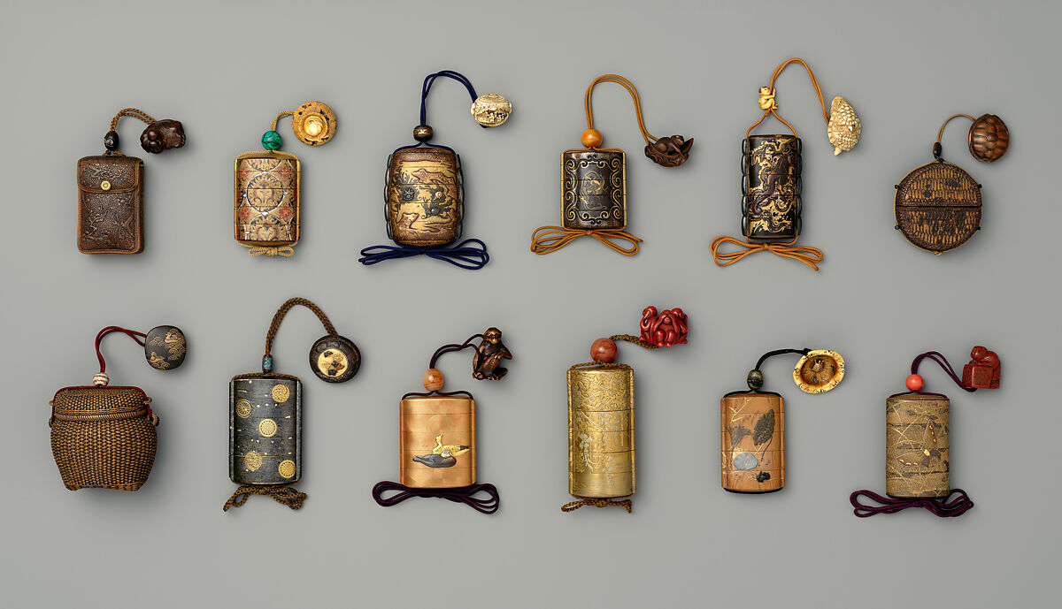 Inrō with Stylized Flower Patterns in Interconnected Roundels, Inrō: four cases; lacquered wood with gold, silver, yellow, and red togidashimaki-e, mother-of-pearl inlay on black lacquer ground; ojime: malachite bead; netsuke: openwork (ryūsa); ivory, Japan