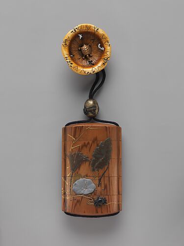 Case (Inrō) with Lotus and Crab (obverse); Lotus and Tadpole (reverse)