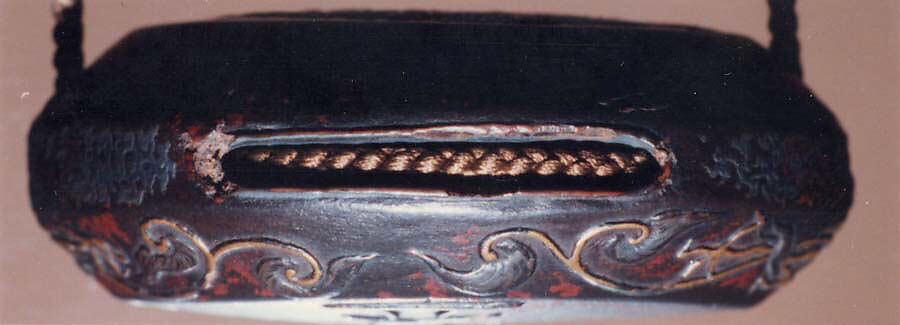 Case (Inrō) with Design of  Hō-ō Bird in Flight (obverse); Inscription (reverse), Lacquer, brown, red mottled ground, brown hiramakie, takamakie; Interior: silver and brown lacquer, Japan