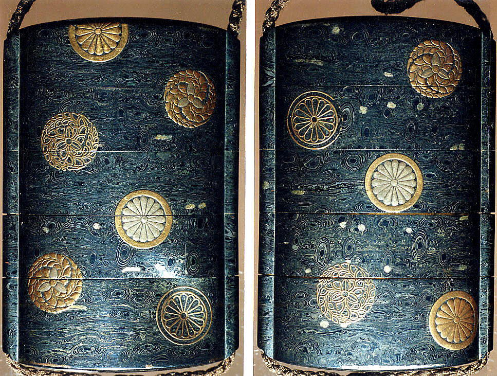 Metal Inrō with Flower Medallions, Inrō: four cases; mokume-gane (wood grain) mixed-metal laminate with gold and silver hiramaki-e; ojime: cloisonné bead with shippō pattern; netsuke: kagamibuta-type with chrysanthemums and butterfly; various metals, Japan