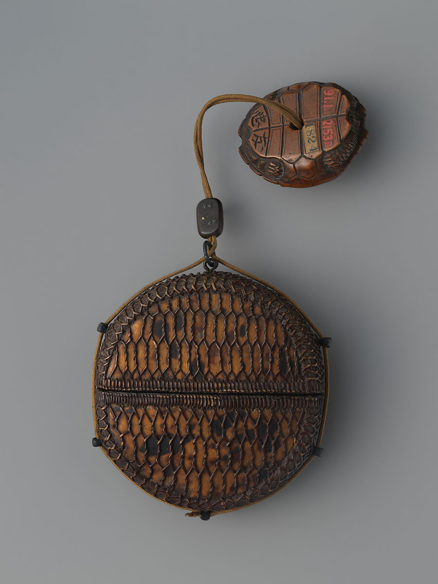 Tortoiseshell and Basketry Inrō, Single case; tortoiseshell under bamboo or rattan covered with lacquer (urushi) Netsuke: turtle; wood Ojime: insects and butterflies; bronze with metal inlays, Japan 