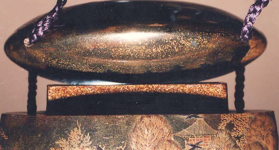 Case (Inrō) with Design of Semi-Circular Bridge (obverse); Crows in Flight Beside Pagoda (reverse), Lacquer, nashiji, gold, silver and red hiramakie, takamakie, metal posts; Interior: red lacquer, nashiji and fundame, Japan