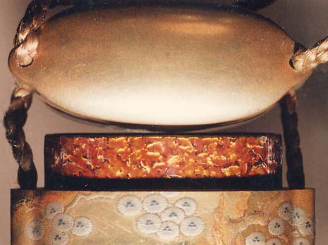 Case (Inrō) with Design of Chōryō and Kōsekikō at Kahi Bridge in China, Lacquer, kinji, gold, silver, red and brown hiramakie, metal inlay; Interior: gyobu nashiji and fundame, Japan