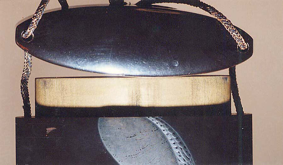 Case (Inrō) with Design of Hawk on Tasseled Perch, Lacquer, roiro, gold and coloured hiramakie, takamakie, raden inlay; Interior: fundame, Japan