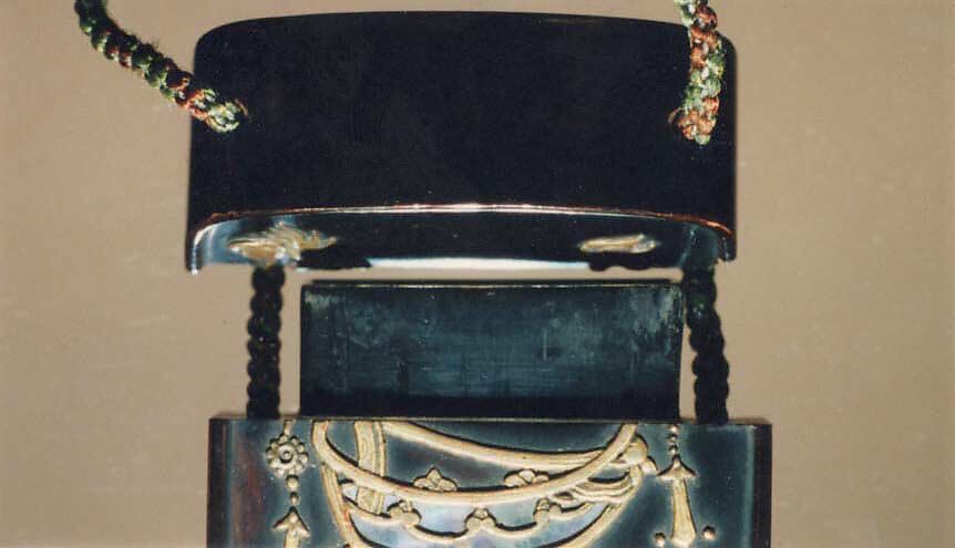 Case (Inrō) with Design of Caparisoned Elephant (obverse); Characters in Panel (reverse), Fangshi Mopu, Lacquer, roiro, black, gold, red hiramakie, takamakie, ceramic inlay; Interior: roiro and fundame, Japan