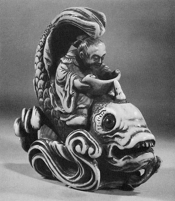 Case (Inrō) with Design of Stone Lanterns beside Cryptomeria Trees, Lacquer, dark brown, gold and silver hiramakie, aogai; Interior: roiro and fundame, Japan