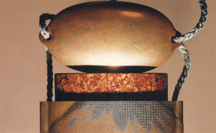 Case (Inrō) with Design of Narihira at Mount Fuji, from The Tales of Ise, Lacquer, kinji, gold and silver hiramakie, metal inlay, kirigane; Interior: gyobu nashiji and fundame, Japan