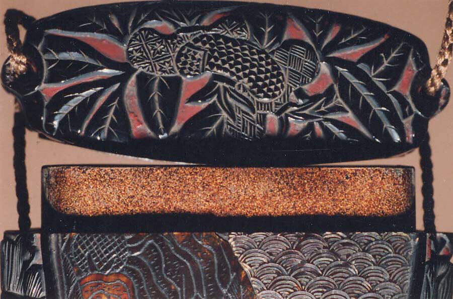 Case (Inrō) with Design of Chinese-Style Landscape, Pomegranate Leaves and Fruit, Tortoise, tsuishu and tsuikoku, tortoiseshell, aogai; Interior: nashiji and fundame, Japan