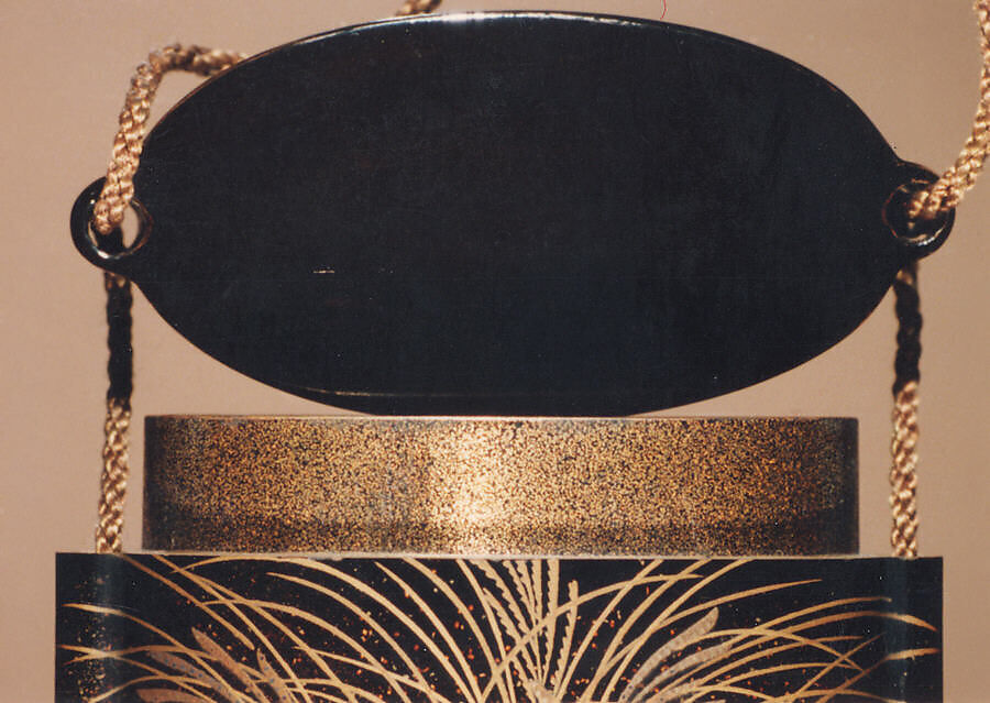 Case (Inrō) with Design of Wild Carrot and Autumn Grasses, Lacquer, roiro, nashiji, gold hiramakie, aogai inlay; Interior: nashiji and fundame, Japan