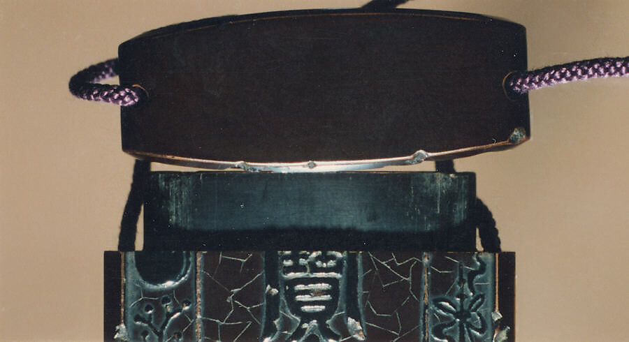 Case (Inrō) with Design taken from 'Fang Shi Mopu' (Book of Ink Cake Designs) (obverse); Large Jar on Stand (reverse), Fangshi Mopu, Black hiramaki-e, takamaki-e, ceramic and mother-of-pearl inlay;
Interior: Roiro and fundame, Japan