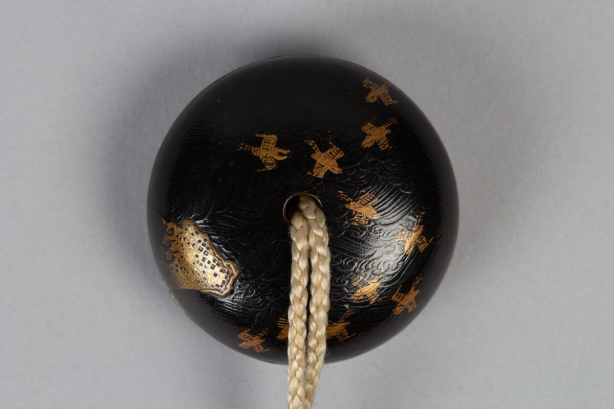 Case (Inrō) with Design of Flowering Hagi, Chrysanthemum and Autumn Grasses, Lacquer, roiro, gold hiramakie, takamakie, kirigane, gold foil, aogai; Interior: nashiji and fundame, Japan