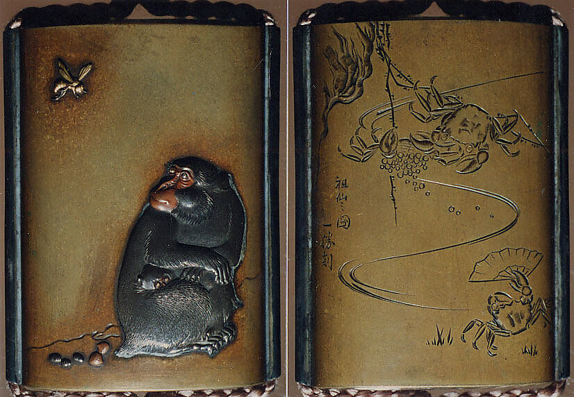 Case (Inrō) with Design of Seated Monkey Looking at a Wasp (obverse); Crabs with Fan beside Waves (reverse), Mori Sosen (Japanese, 1747–1821), Metal, brass metal, incised, various applied metals; Interior: silver metal, Japan 