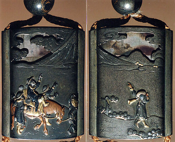 Case (Inrō) with Design of Foreigners on Horseback Looking at Mount Fuji