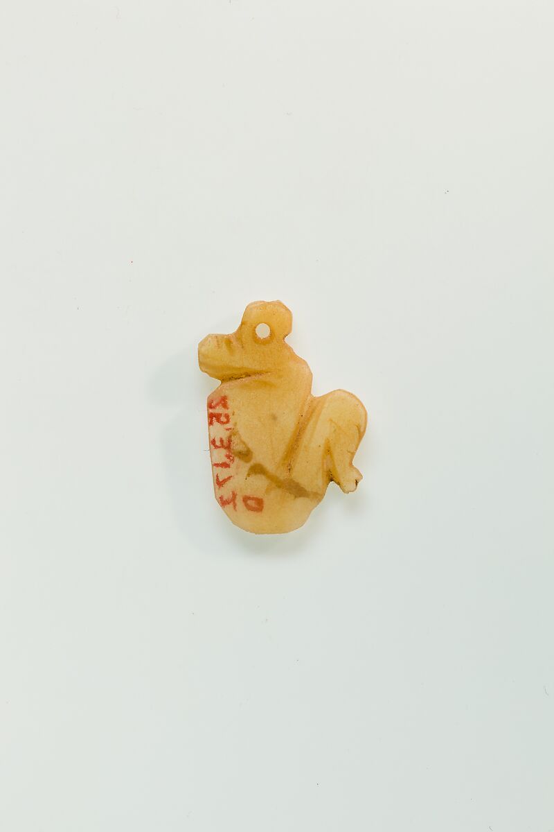 Uraeus Amulet, pale carnelian