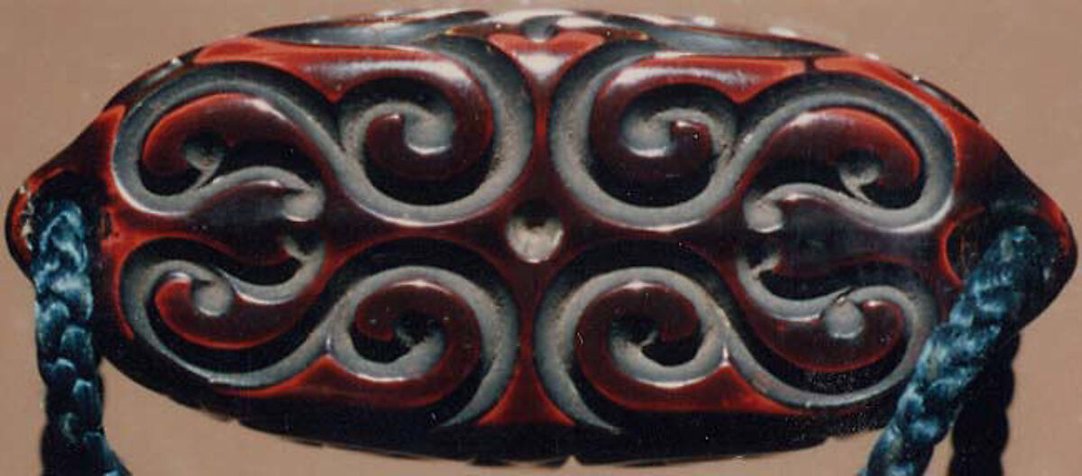 Case (Inrō) with Design of Pommel-scroll (guri), Lacquer, guri, red, brown, black, grey layers; Interior: nashiji and fundame, Japan