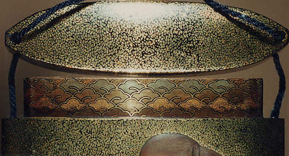 Case (Inrō) with Design of Basket of Persimmons (obverse); Monkey Eating Persimmon (reverse), Mori Sosen (Japanese, 1747–1821), Lacquer, gold and silver hirame, gold, red and coloured hiramakie, takamakie; Interior: red lacquer, fundame and decoration; the interior risers decorated in gold and silver togidashi with various brocade pattern, key-fret, waves, etc., Japan