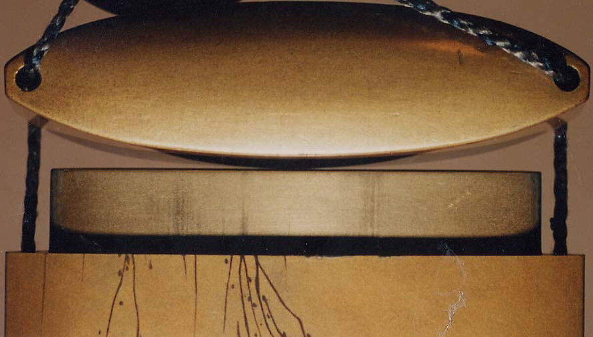 Case (Inrō) with Design of Two Horses beneath Leafless Weeping Willow Tree, Lacquer, fundame, sumie togidashi; Interior: red lacquer and fundame, Japan