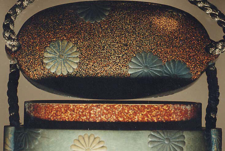 Case (Inrō) with Design of Scattered Pawlonia Blossoms, Lacquer, fundame, nashiji, hirame, silver ground, gold and silver hiramakie; Interior: nashiji and fundame, Japan