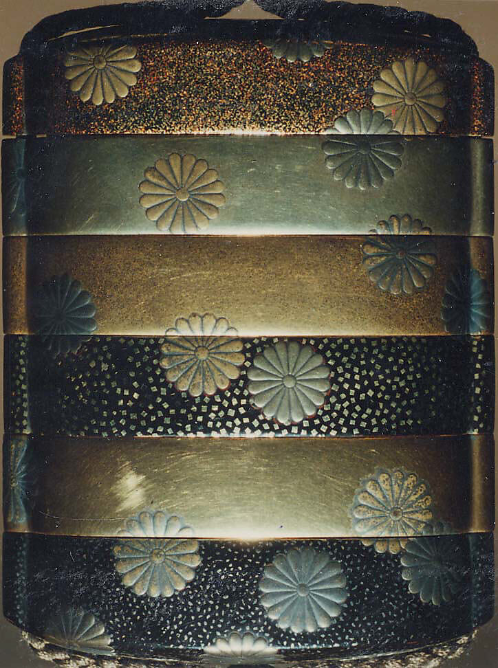 Case (Inrō) with Design of Scattered Pawlonia Blossoms, Lacquer, fundame, nashiji, hirame, silver ground, gold and silver hiramakie; Interior: nashiji and fundame, Japan