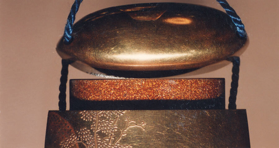 Case (Inrō) with Design of Building beside Winding River in Mountain Landscape and Full Moon, Lacquer, kinji, gold, silver and black hiramakie, togidashi, nashiji; Interior: nashiji and fundame, Japan