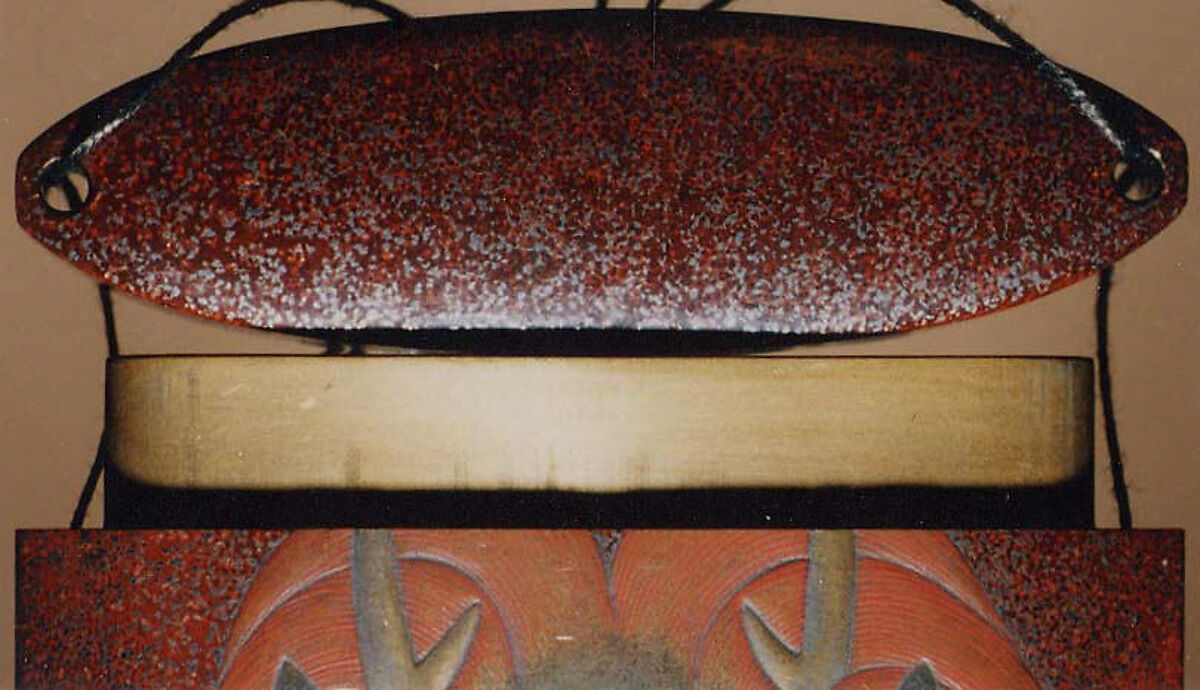 Case (Inrō) with Design of Dragon Facing Front, Lacquer, brown and silver nashiji, gold and coloured hiramakie, inlaid eyes; Interior: red lacquer and fundame, Japan