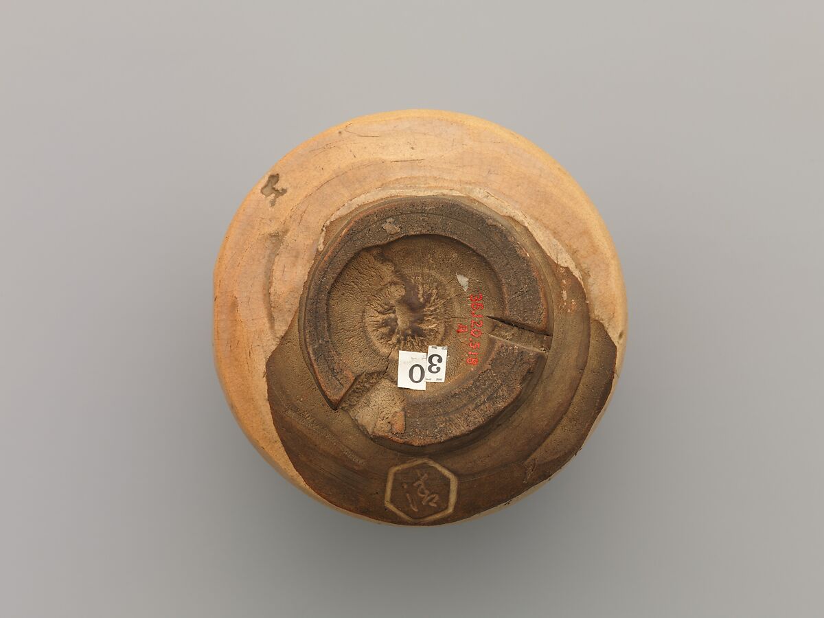 Gohon (Korean-Style) Tea Bowl with Cranes, Kiyomizu Rokubei I (Japanese, 1737–1799), Stoneware with white-slip inlay, underglaze iron, and red and white slip under transparent glaze (Kyoto ware, Kiyomizu type), Japan