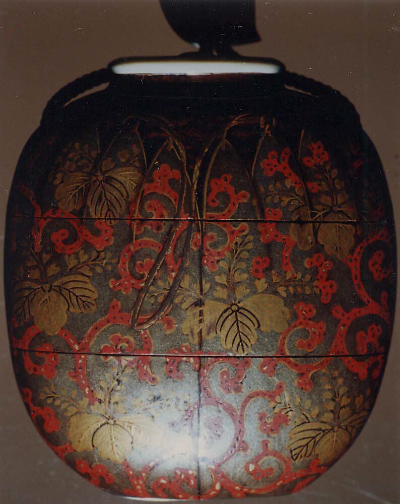 Case (Inrō) in Shape of Tea Caddy in Its Brocade Cover, Koma Kōryū (Japanese, died 1796), Lacquer, silver ground, gold, black and red togidashi, ivory lid; Interior: nashiji and fundame, Japan
