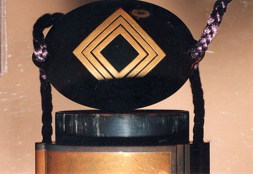 Inrō with Kabuki Actor Ichikawa Danjūrō V, Design by Katsukawa Shunshō　勝川春章 (Japanese, 1726–1792), Five cases; lacquered wood with gold, silver, black, and red togidashimaki-e on black lacquer groundNetsuke: ivory; Nō maskOjime: lacquer bead, Japan