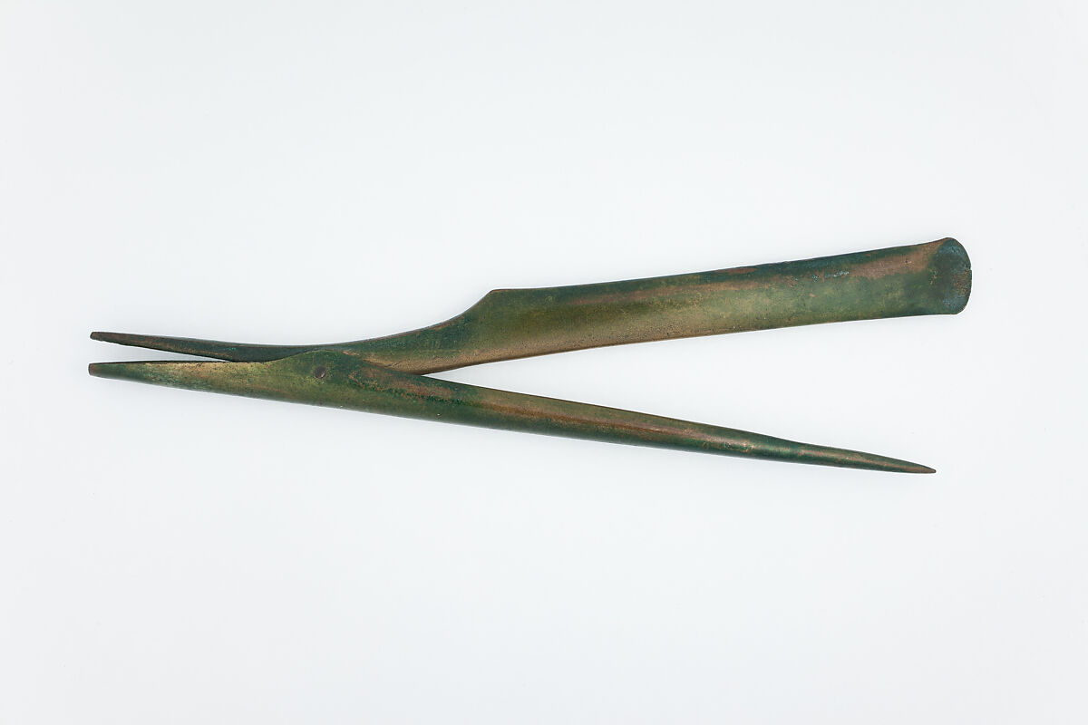 Tweezer-Razor Implement, Bronze or copper alloy 