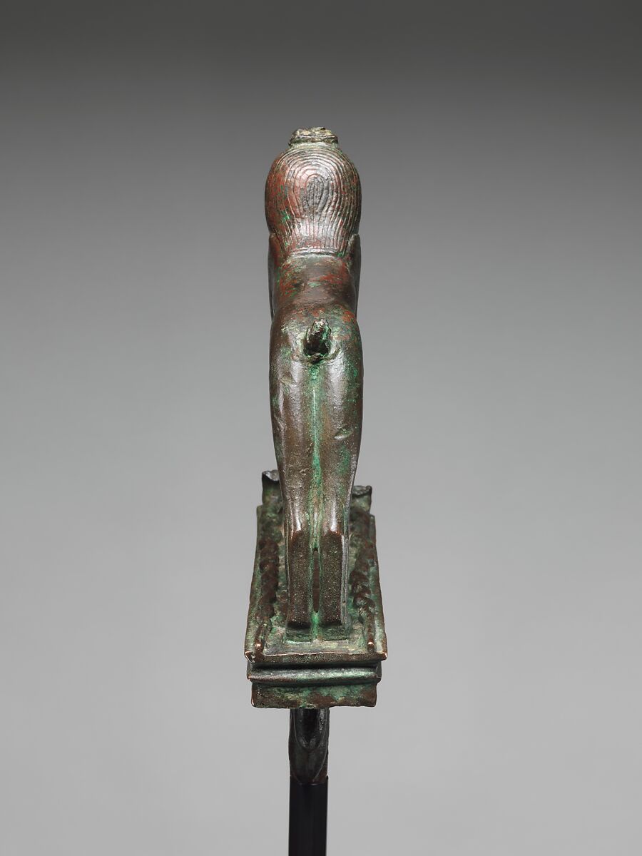 <em>Sib</em> sphinx for a barque, Leaded bronze