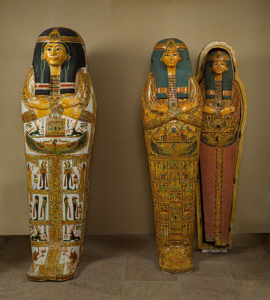 coffin-set-of-the-singer-of-amun-re-henettawy-third-intermediate