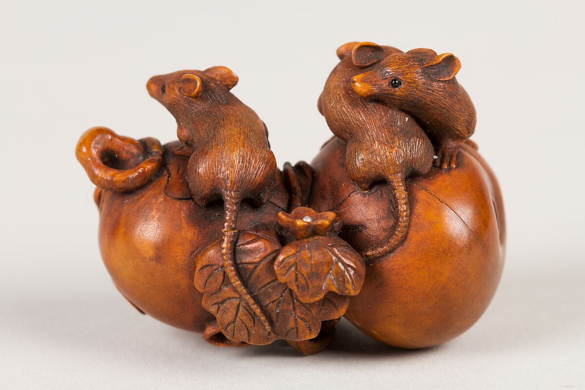 Netsuke of Gourd and Mice, Wood, Japan