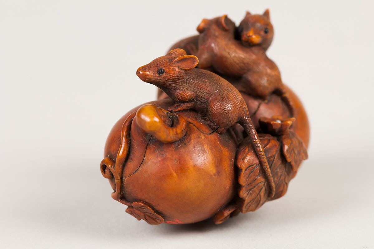 Netsuke of Gourd and Mice, Wood, Japan