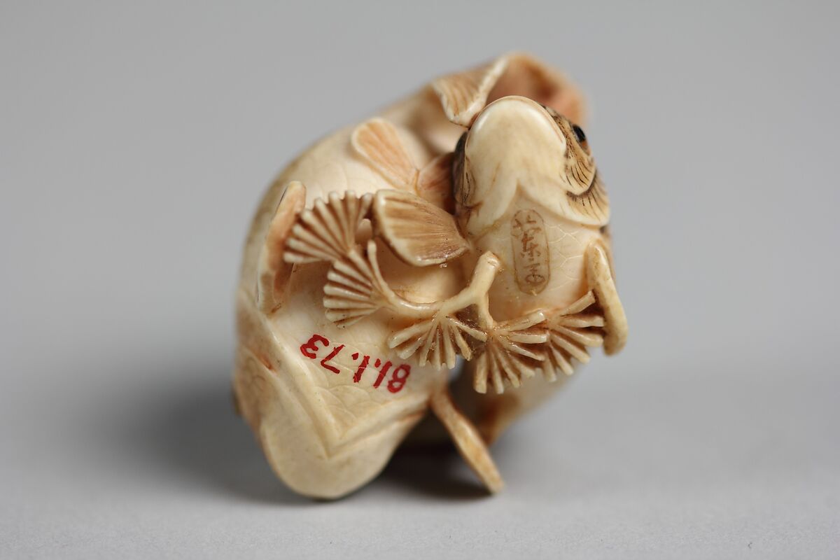 Two Fish, Ivory, Japan
