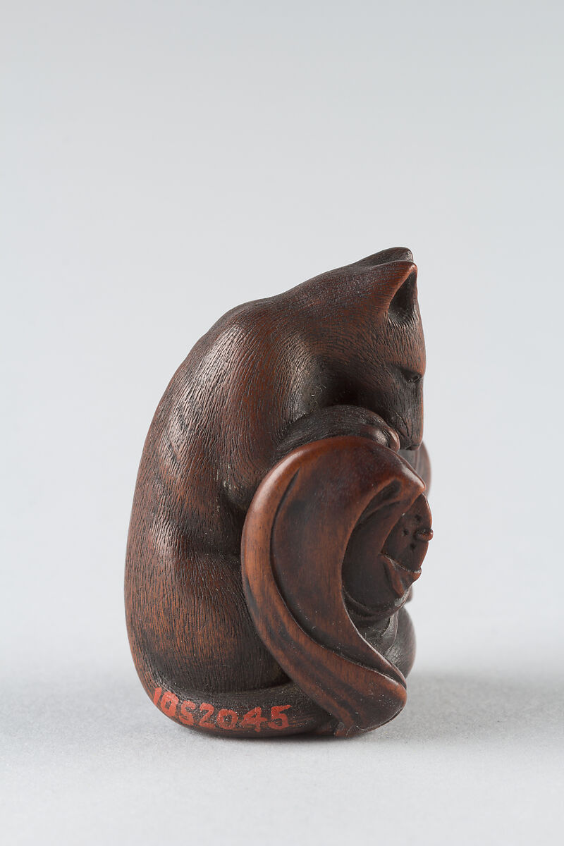 Netsuke with Fox and Drum from the Kabuki Play "Yoshsitsune Senbon-Zakura", Wood, Japan