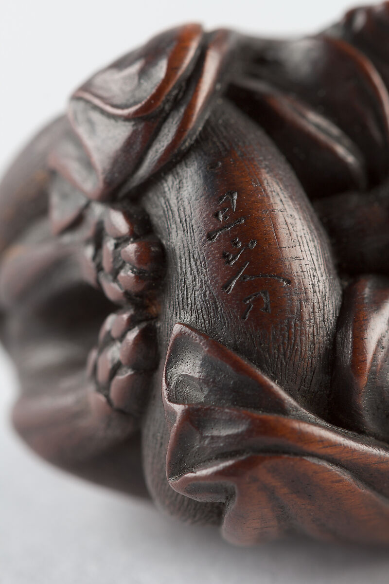 Netsuke with Fox and Drum from the Kabuki Play "Yoshsitsune Senbon-Zakura", Wood, Japan