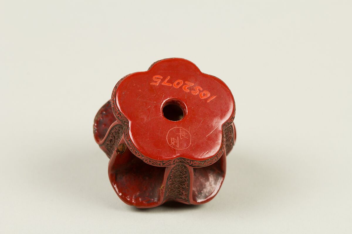 Netsuke of Miniature Stand, Red lacquer, Japan