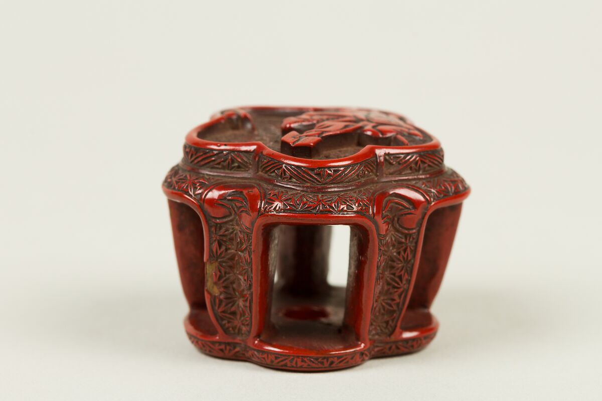Netsuke of Miniature Stand, Red lacquer, Japan