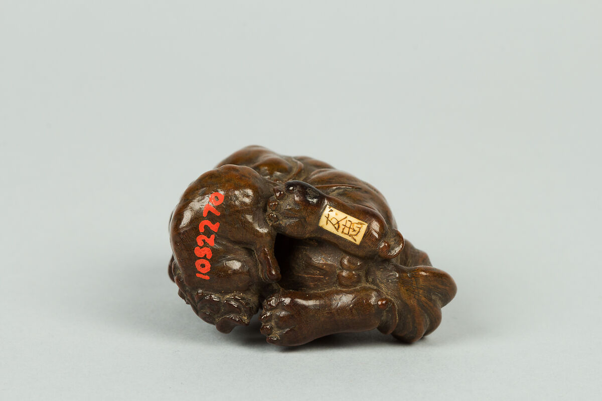 Netsuke of Qilin and Cub, Wood, Japan