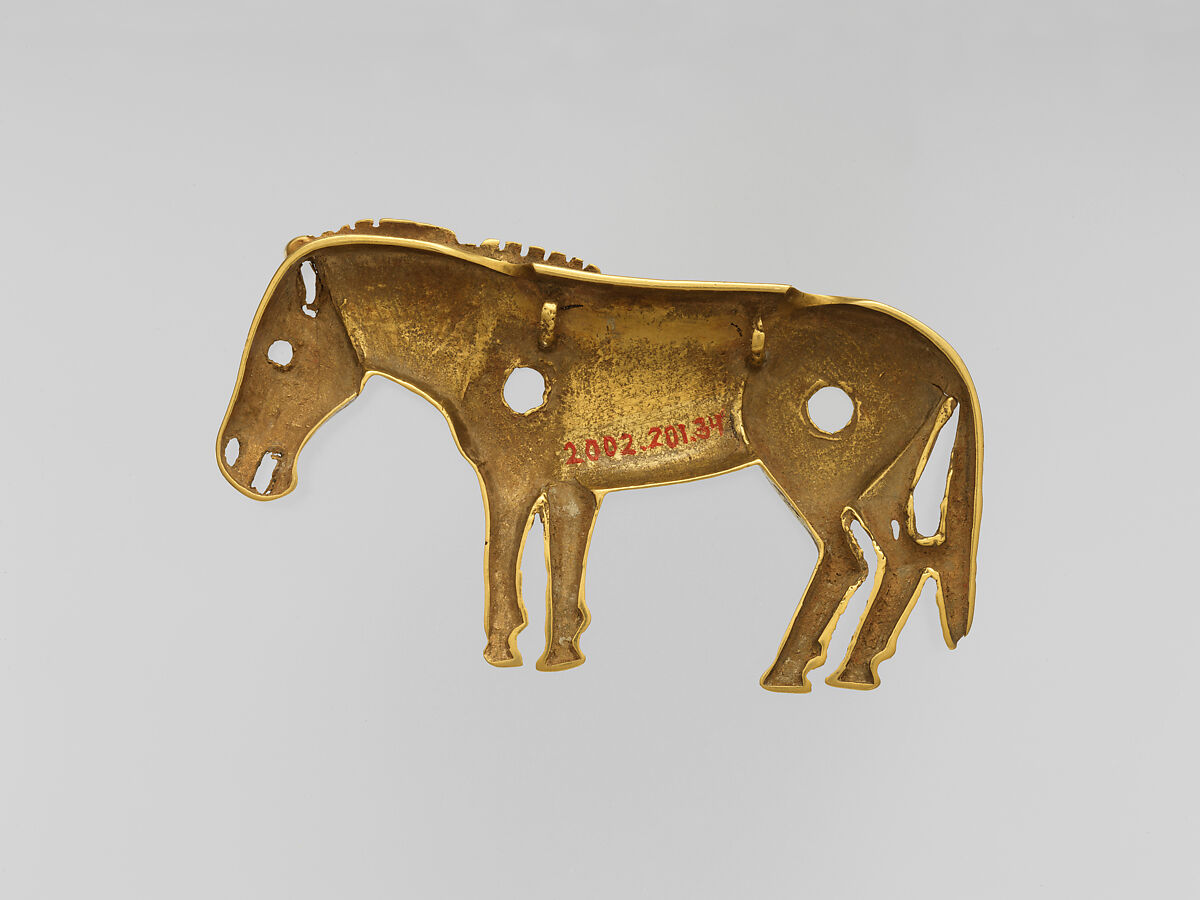 Pectoral in the shape of a horse, Gold, North or northeast China