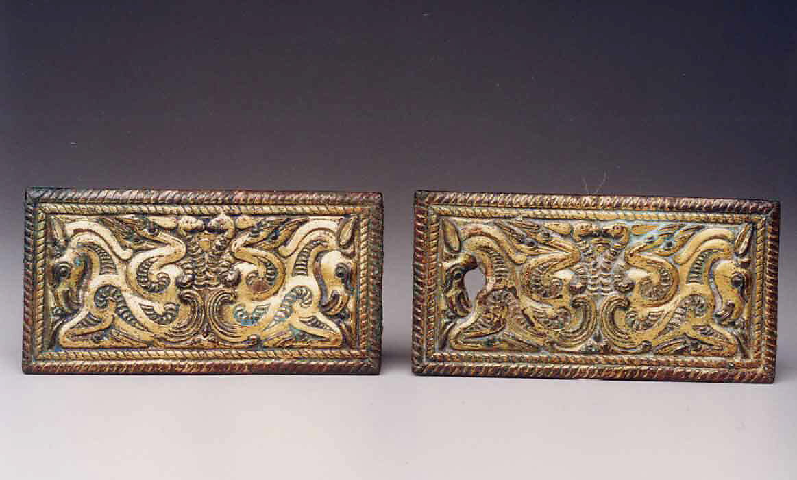 Belt Buckle with Beaked Ungulates, Gilded bronze, China 