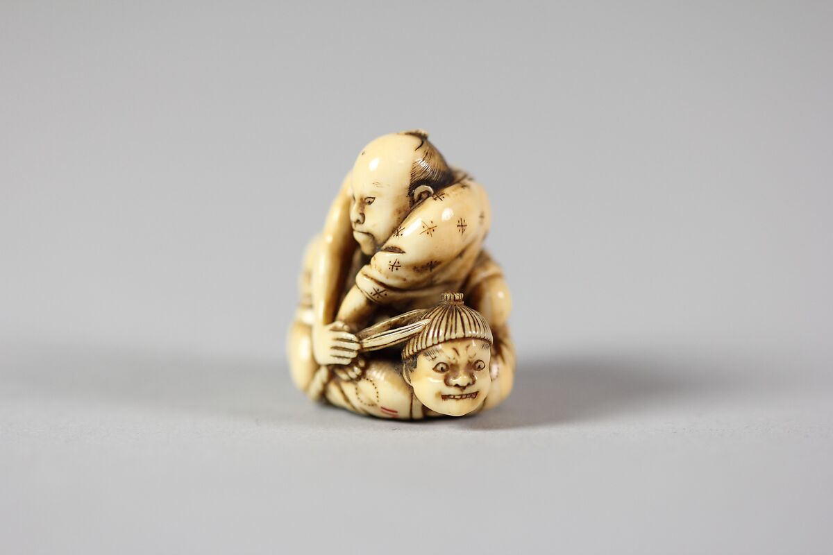 Netsuke of Two Wrestlers, Ivory, Japan
