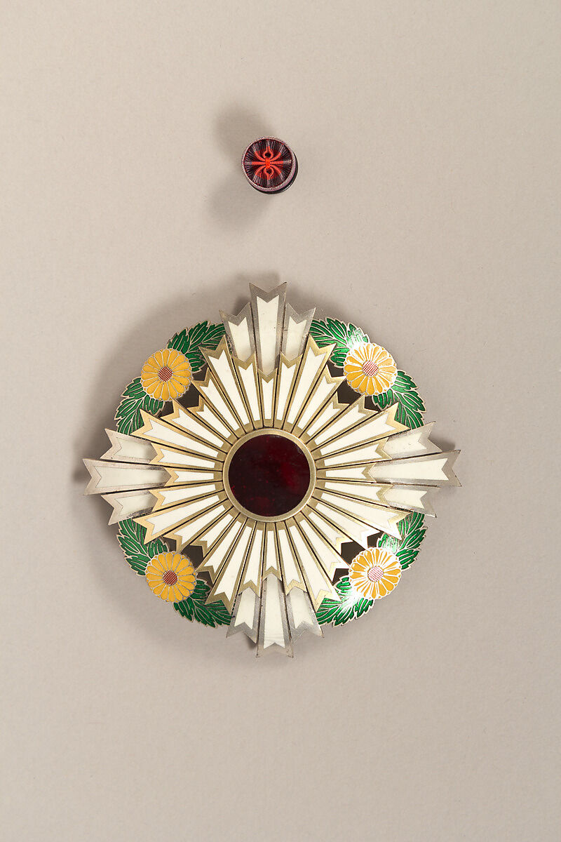 Insignia of the Supreme Order of the Chrysanthemum, Japan