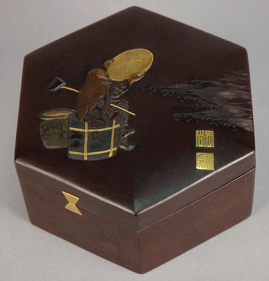 Box and Cover, Bronze inlaid with gold, Japan 