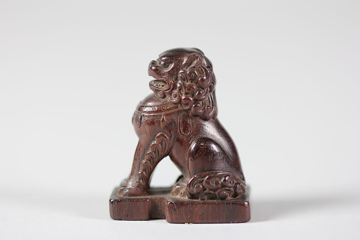 Netsuke of Seated Lion, Wood, Japan 