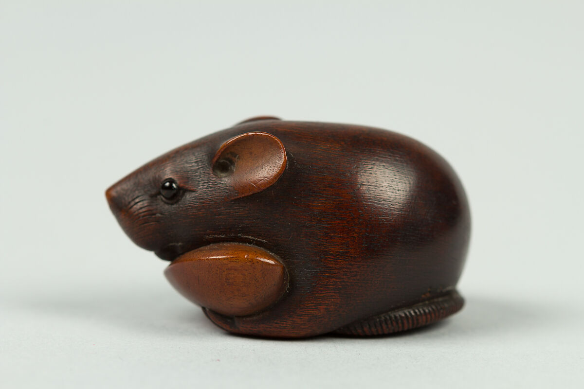 Netsuke of a Rat Grasping a Soybean Pod, Wood, Japan