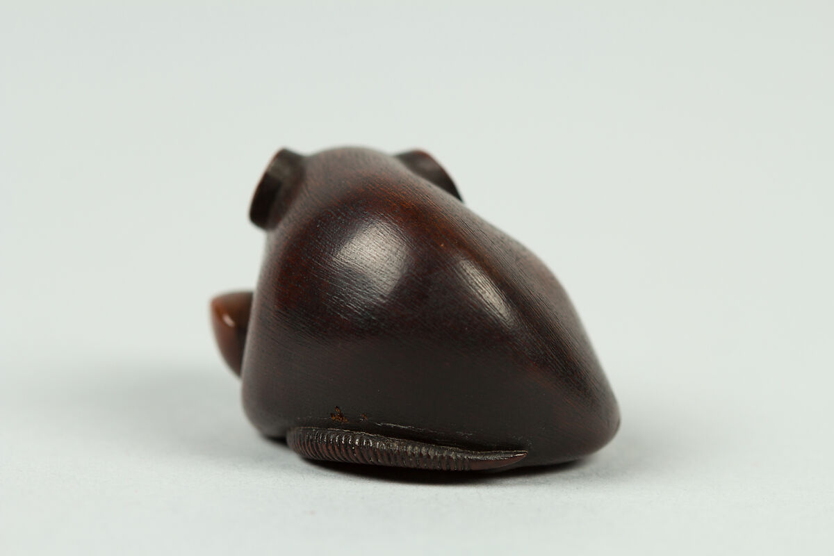 Netsuke of a Rat Grasping a Soybean Pod, Wood, Japan