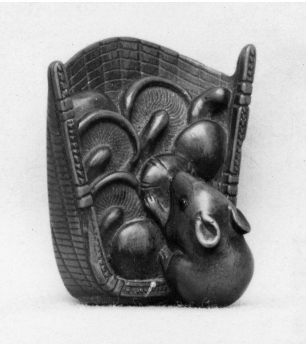 Netsuke of Mouse in a Basket of Mushrooms, Japan