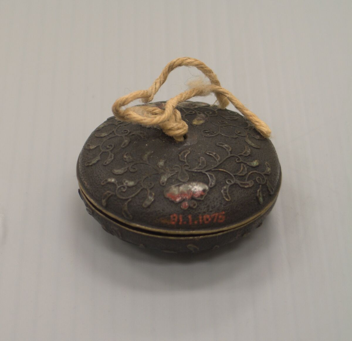 Netsuke with Ivy and Flower Design, Cloisonné on metal, Japan