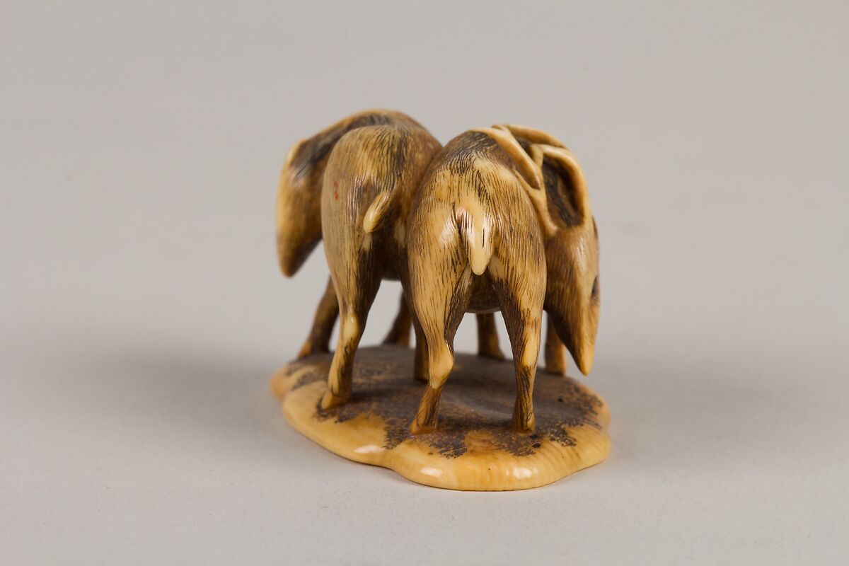 Netsuke of Two Deer, Ivory, Japan
